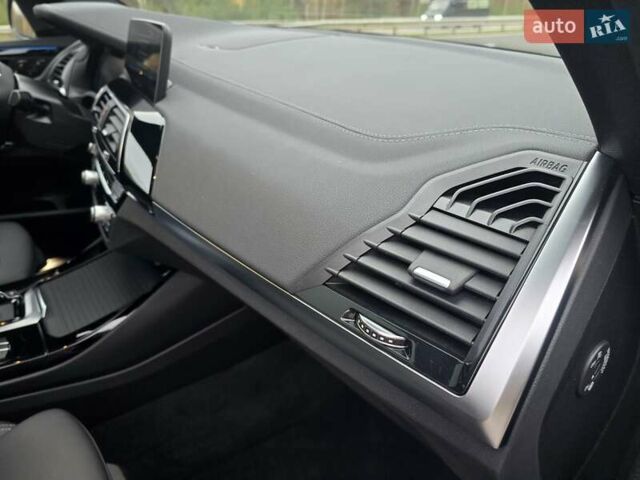 Черный БМВ iX3, объемом двигателя 0 л и пробегом 79 тыс. км за 34999 $, фото 93 на Automoto.ua