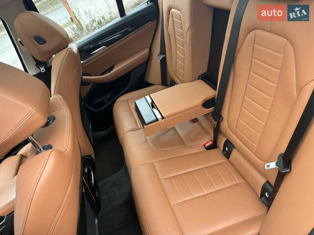 Чорний БМВ iX3, об'ємом двигуна 0 л та пробігом 147 тис. км за 29000 $, фото 18 на Automoto.ua