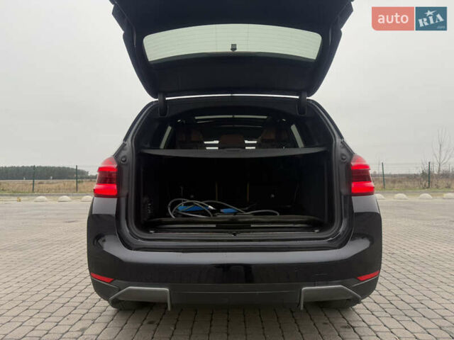 Черный БМВ iX3, объемом двигателя 0 л и пробегом 139 тыс. км за 35200 $, фото 6 на Automoto.ua