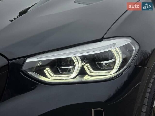 Черный БМВ iX3, объемом двигателя 0 л и пробегом 79 тыс. км за 34999 $, фото 16 на Automoto.ua