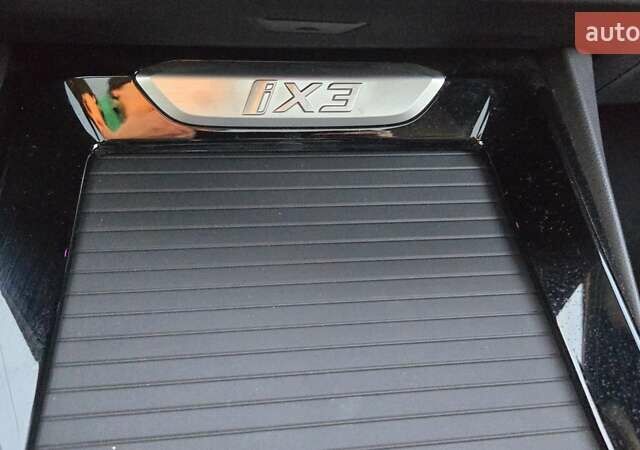 Черный БМВ iX3, объемом двигателя 0 л и пробегом 50 тыс. км за 41850 $, фото 55 на Automoto.ua