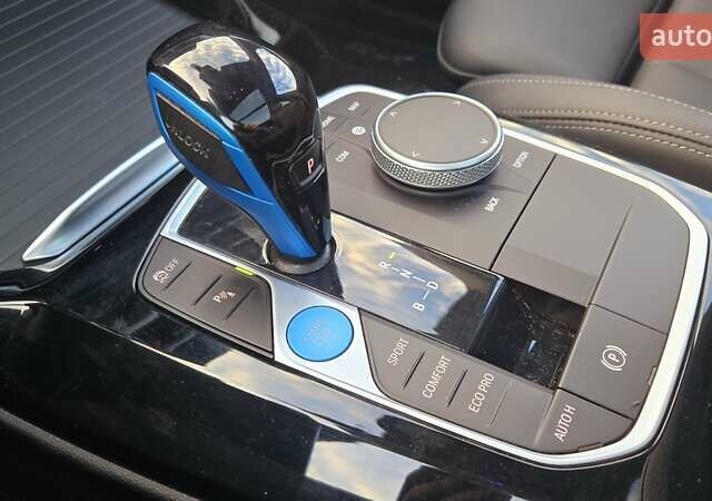 Черный БМВ iX3, объемом двигателя 0 л и пробегом 50 тыс. км за 41850 $, фото 14 на Automoto.ua