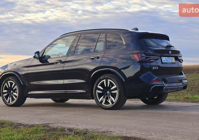 Черный БМВ iX3, объемом двигателя 0 л и пробегом 50 тыс. км за 41850 $, фото 6 на Automoto.ua