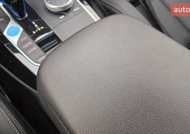 Черный БМВ iX3, объемом двигателя 0 л и пробегом 50 тыс. км за 41850 $, фото 57 на Automoto.ua