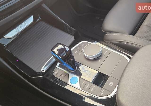 Черный БМВ iX3, объемом двигателя 0 л и пробегом 50 тыс. км за 41850 $, фото 17 на Automoto.ua