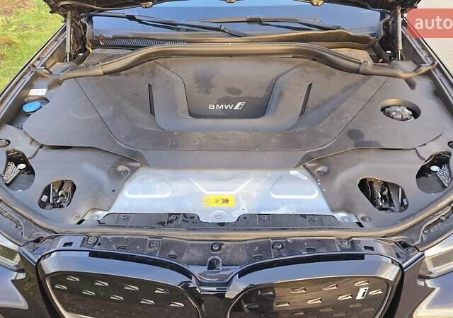 Черный БМВ iX3, объемом двигателя 0 л и пробегом 50 тыс. км за 41850 $, фото 61 на Automoto.ua