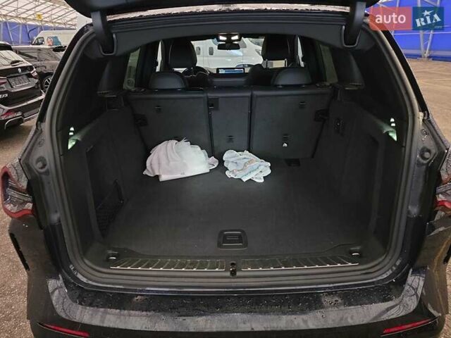 Черный БМВ iX3, объемом двигателя 0 л и пробегом 64 тыс. км за 42850 $, фото 5 на Automoto.ua