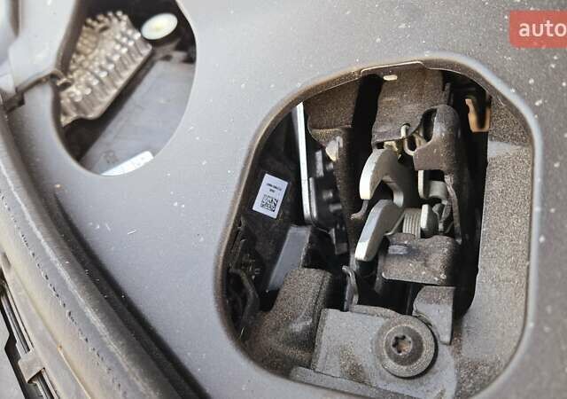 Черный БМВ iX3, объемом двигателя 0 л и пробегом 50 тыс. км за 41850 $, фото 62 на Automoto.ua