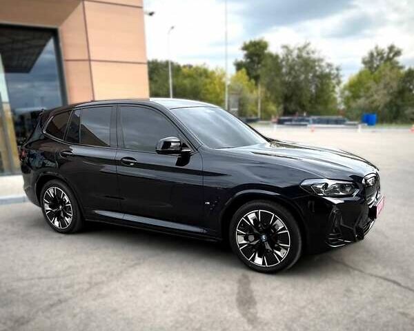 Черный БМВ iX3, объемом двигателя 0 л и пробегом 800 тыс. км за 42000 $, фото 17 на Automoto.ua