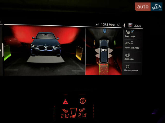 Черный БМВ iX3, объемом двигателя 0 л и пробегом 9 тыс. км за 42000 $, фото 14 на Automoto.ua