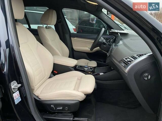 Черный БМВ iX3, объемом двигателя 0 л и пробегом 3 тыс. км за 36900 $, фото 34 на Automoto.ua