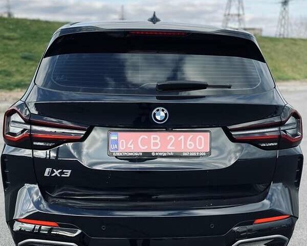 Черный БМВ iX3, объемом двигателя 0 л и пробегом 10 тыс. км за 40000 $, фото 9 на Automoto.ua