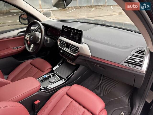 Черный БМВ iX3, объемом двигателя 0 л и пробегом 7 тыс. км за 37900 $, фото 23 на Automoto.ua