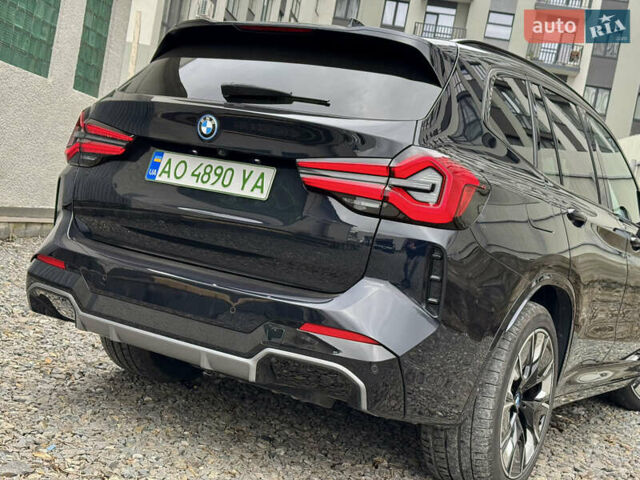 Черный БМВ iX3, объемом двигателя 0 л и пробегом 28 тыс. км за 45000 $, фото 18 на Automoto.ua