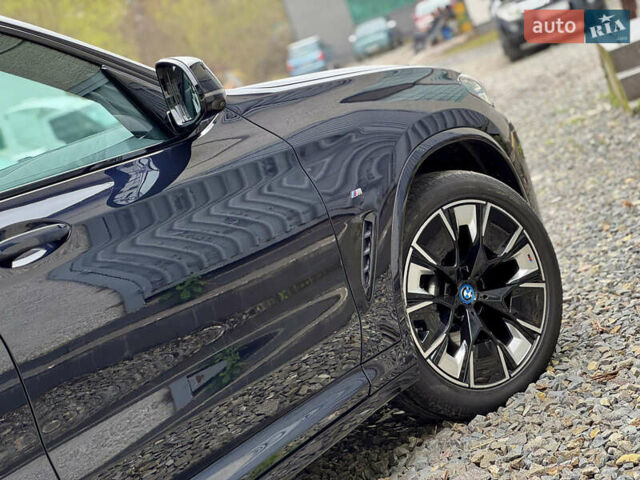 Черный БМВ iX3, объемом двигателя 0 л и пробегом 28 тыс. км за 45000 $, фото 8 на Automoto.ua