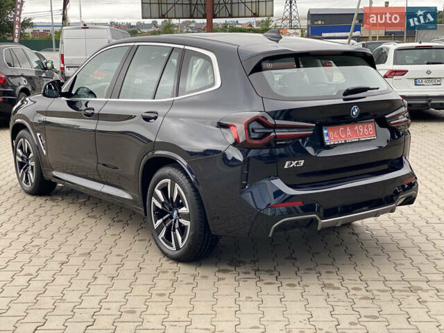 Черный БМВ iX3, объемом двигателя 0 л и пробегом 1 тыс. км за 39999 $, фото 6 на Automoto.ua