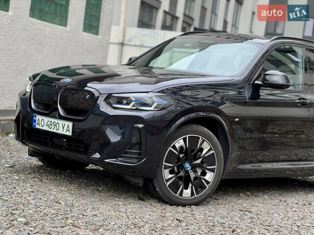 Черный БМВ iX3, объемом двигателя 0 л и пробегом 28 тыс. км за 45000 $, фото 1 на Automoto.ua
