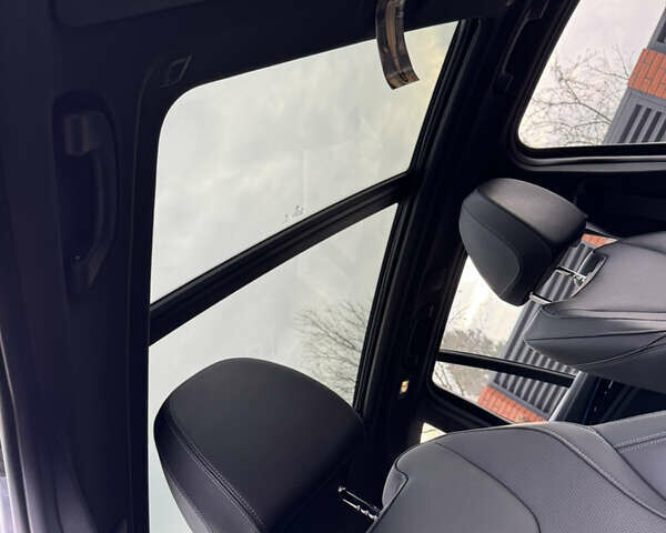 Черный БМВ iX3, объемом двигателя 0 л и пробегом 54 тыс. км за 39500 $, фото 2 на Automoto.ua