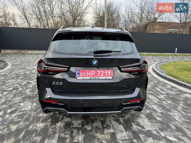 Черный БМВ iX3, объемом двигателя 0 л и пробегом 54 тыс. км за 39500 $, фото 20 на Automoto.ua