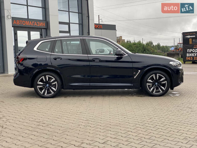 Черный БМВ iX3, объемом двигателя 0 л и пробегом 1 тыс. км за 39999 $, фото 5 на Automoto.ua