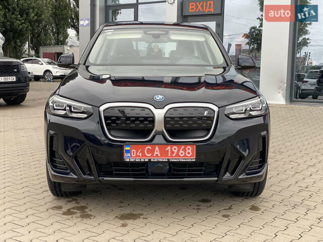 Черный БМВ iX3, объемом двигателя 0 л и пробегом 1 тыс. км за 39999 $, фото 2 на Automoto.ua
