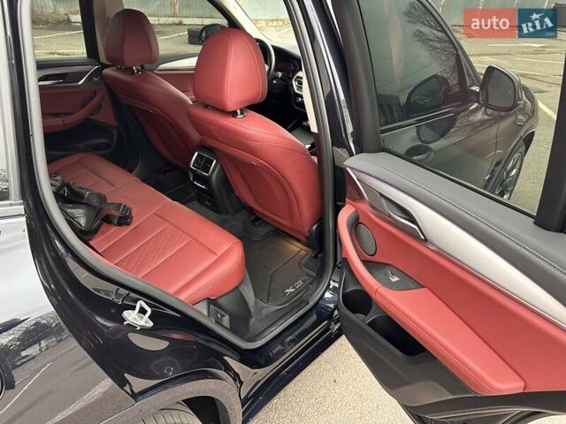 Черный БМВ iX3, объемом двигателя 0 л и пробегом 7 тыс. км за 37900 $, фото 20 на Automoto.ua