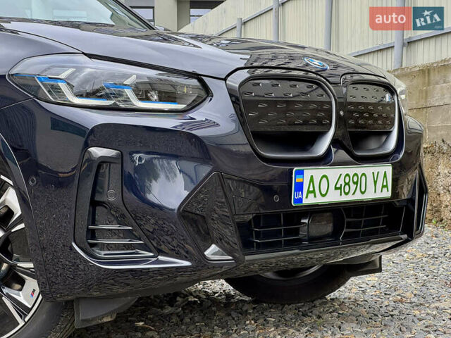 Черный БМВ iX3, объемом двигателя 0 л и пробегом 28 тыс. км за 45000 $, фото 11 на Automoto.ua