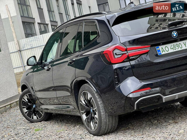 Черный БМВ iX3, объемом двигателя 0 л и пробегом 28 тыс. км за 45000 $, фото 23 на Automoto.ua