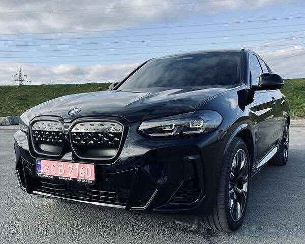 Черный БМВ iX3, объемом двигателя 0 л и пробегом 10 тыс. км за 40000 $, фото 6 на Automoto.ua