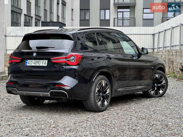 Черный БМВ iX3, объемом двигателя 0 л и пробегом 28 тыс. км за 45000 $, фото 16 на Automoto.ua