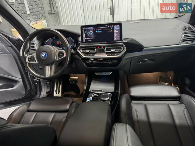 Черный БМВ iX3, объемом двигателя 0 л и пробегом 54 тыс. км за 39500 $, фото 32 на Automoto.ua