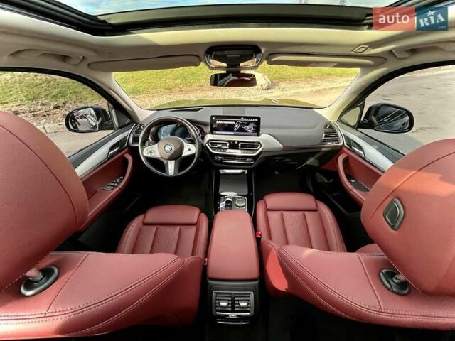 Черный БМВ iX3, объемом двигателя 0 л и пробегом 10 тыс. км за 40000 $, фото 19 на Automoto.ua