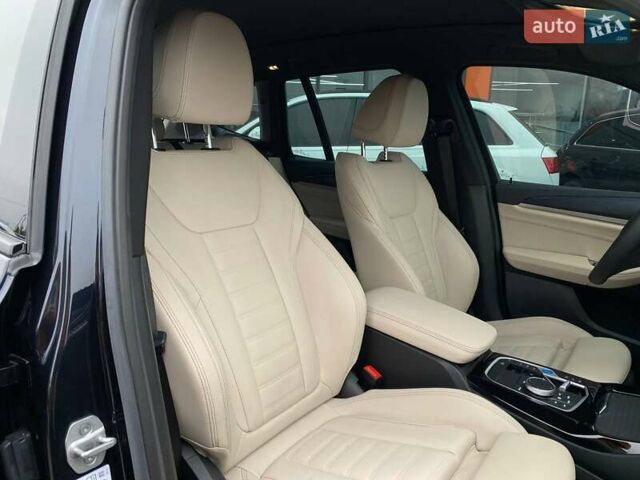 Черный БМВ iX3, объемом двигателя 0 л и пробегом 3 тыс. км за 36900 $, фото 35 на Automoto.ua