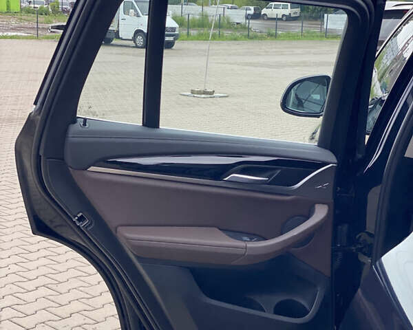 Черный БМВ iX3, объемом двигателя 0 л и пробегом 1 тыс. км за 39999 $, фото 30 на Automoto.ua