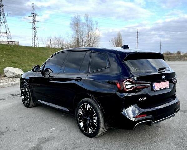 Черный БМВ iX3, объемом двигателя 0 л и пробегом 10 тыс. км за 40000 $, фото 12 на Automoto.ua