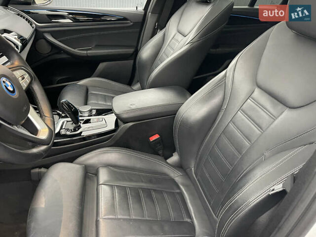 БМВ iX3, объемом двигателя 0 л и пробегом 136 тыс. км за 24800 $, фото 8 на Automoto.ua