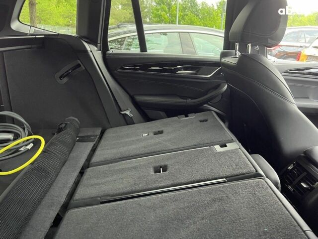 БМВ iX3, объемом двигателя 0 л и пробегом 5 тыс. км за 63252 $, фото 40 на Automoto.ua