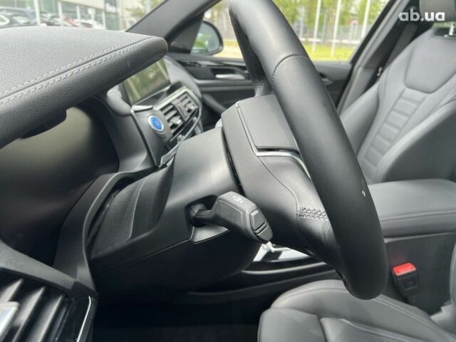 БМВ iX3, объемом двигателя 0 л и пробегом 5 тыс. км за 63252 $, фото 7 на Automoto.ua