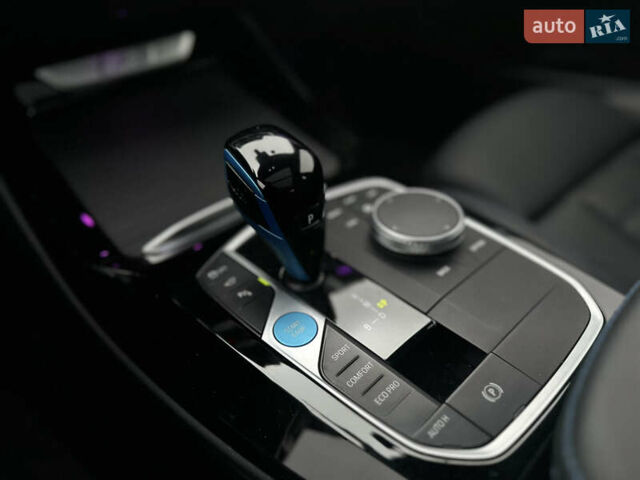 БМВ iX3, объемом двигателя 0 л и пробегом 16 тыс. км за 39000 $, фото 13 на Automoto.ua