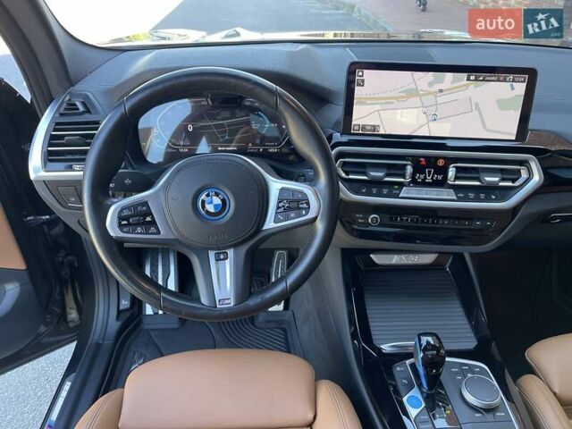 Серый БМВ iX3, объемом двигателя 0 л и пробегом 39 тыс. км за 38000 $, фото 28 на Automoto.ua