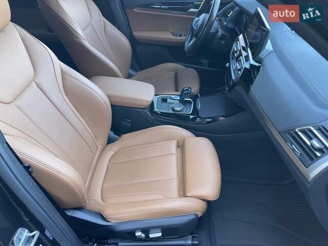 Серый БМВ iX3, объемом двигателя 0 л и пробегом 39 тыс. км за 38000 $, фото 33 на Automoto.ua