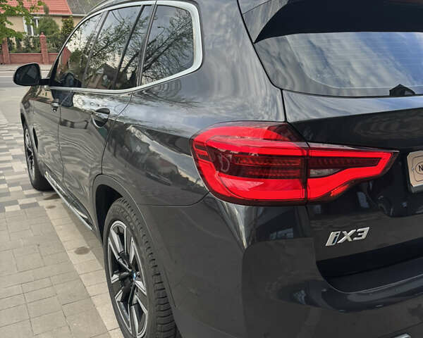 Серый БМВ iX3, объемом двигателя 0 л и пробегом 133 тыс. км за 34999 $, фото 9 на Automoto.ua