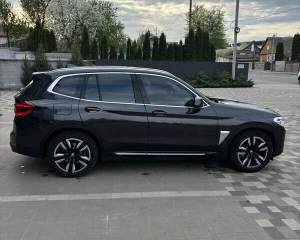 Серый БМВ iX3, объемом двигателя 0 л и пробегом 133 тыс. км за 34999 $, фото 19 на Automoto.ua