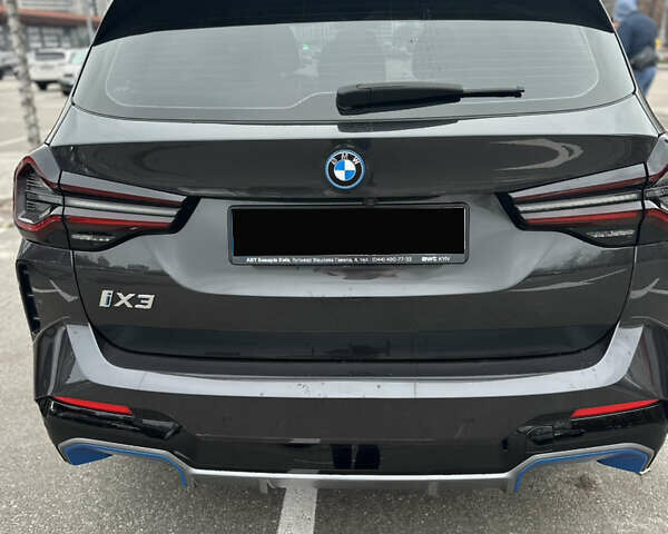 Серый БМВ iX3, объемом двигателя 0 л и пробегом 27 тыс. км за 39500 $, фото 12 на Automoto.ua