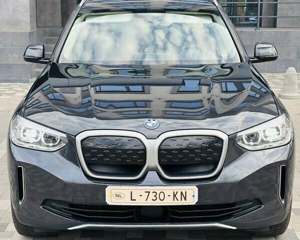 Серый БМВ iX3, объемом двигателя 0 л и пробегом 133 тыс. км за 34999 $, фото 1 на Automoto.ua