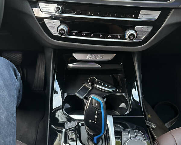 Серый БМВ iX3, объемом двигателя 0 л и пробегом 133 тыс. км за 34999 $, фото 35 на Automoto.ua