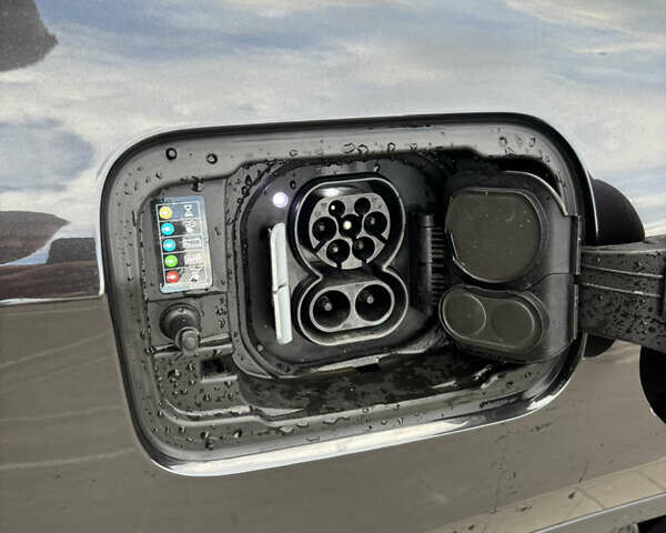 Серый БМВ iX3, объемом двигателя 0 л и пробегом 133 тыс. км за 34999 $, фото 17 на Automoto.ua