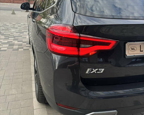 Серый БМВ iX3, объемом двигателя 0 л и пробегом 133 тыс. км за 34999 $, фото 10 на Automoto.ua