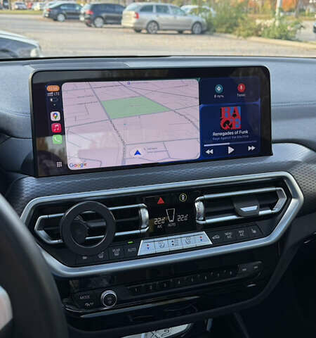 Серый БМВ iX3, объемом двигателя 0 л и пробегом 22 тыс. км за 49900 $, фото 13 на Automoto.ua