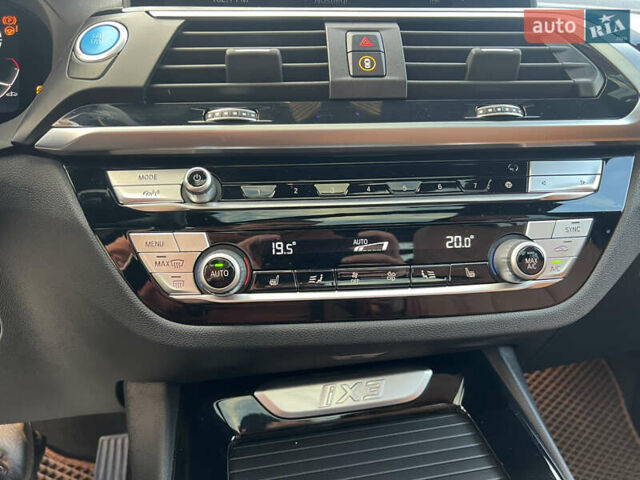 Синий БМВ iX3, объемом двигателя 0 л и пробегом 180 тыс. км за 29500 $, фото 65 на Automoto.ua